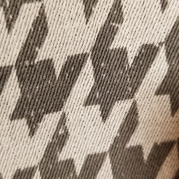 Gray Houndstooth Jean's by GJG - Picture 3 of 6